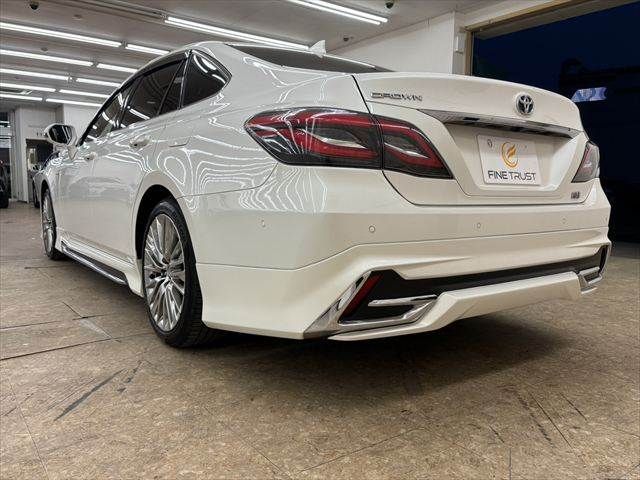 TOYOTA CROWN SEDAN HYBRID 2018 Image 31