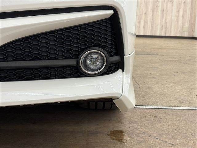 TOYOTA CROWN SEDAN HYBRID 2018 Image 31