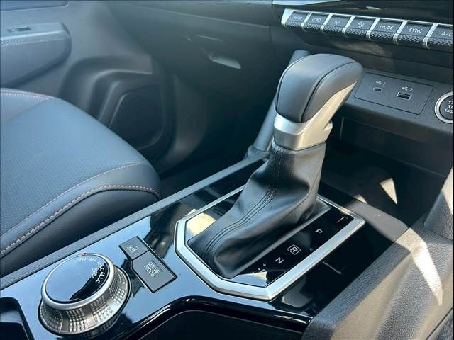 MITSUBISHI TRITON 2025 Image 31