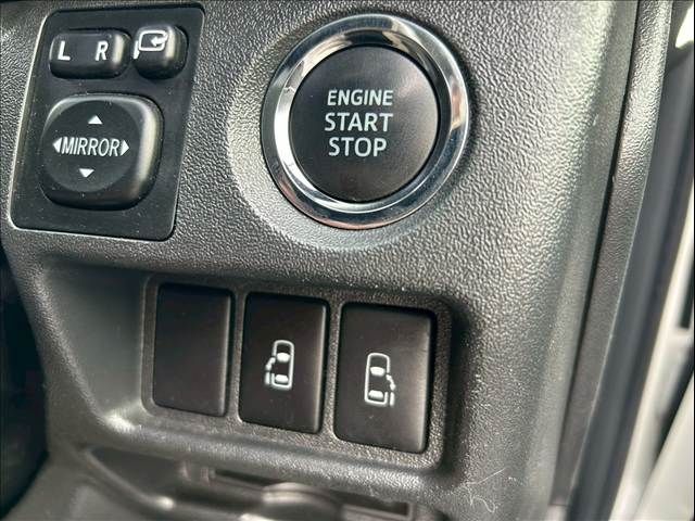 TOYOTA HIACE VAN 2WD 2015 Image 31