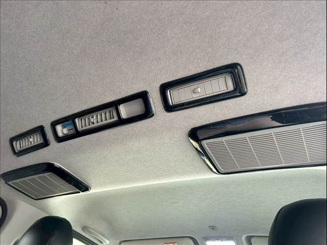 TOYOTA HIACE VAN 2WD 2015 Image 31