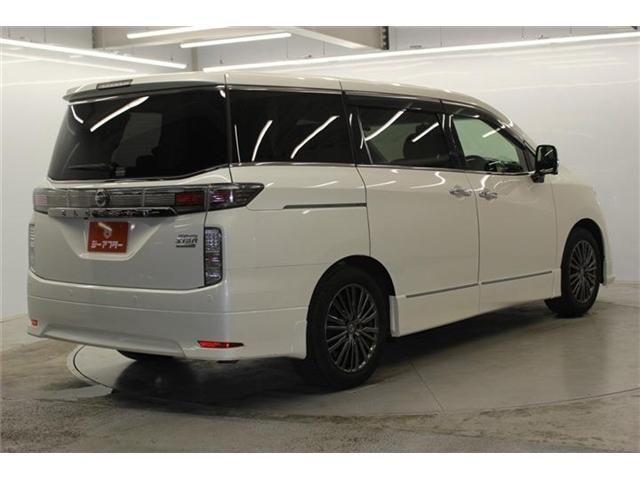NISSAN ELGRAND 2016 Image 31