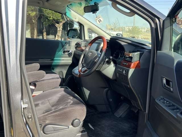 TOYOTA ALPHARD 2010 Image 31