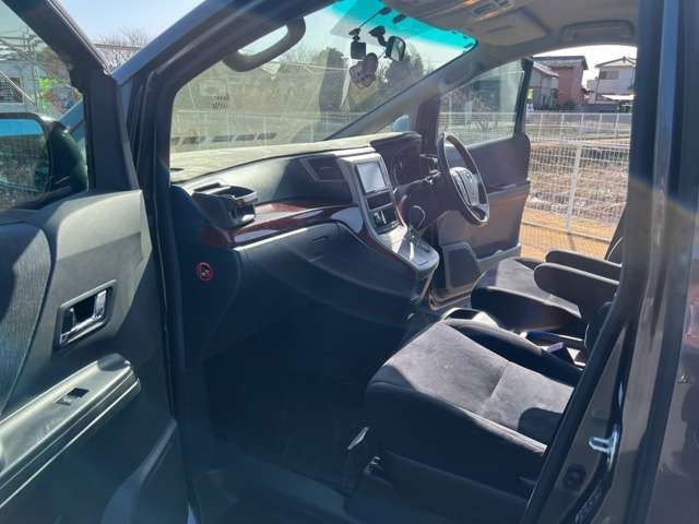 TOYOTA ALPHARD 2010 Image 31