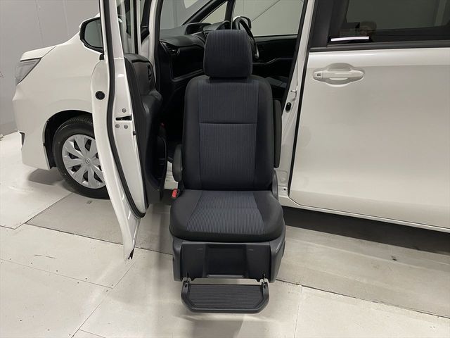 TOYOTA NOAH 2020 Image 31