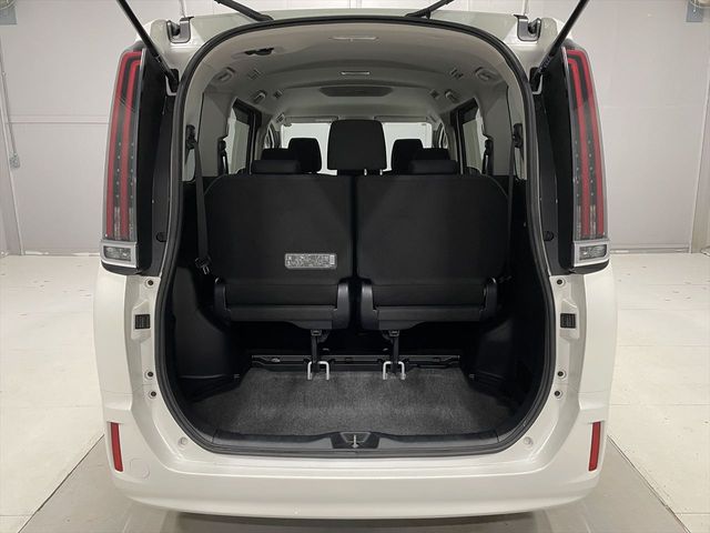 TOYOTA NOAH 2020 Image 31