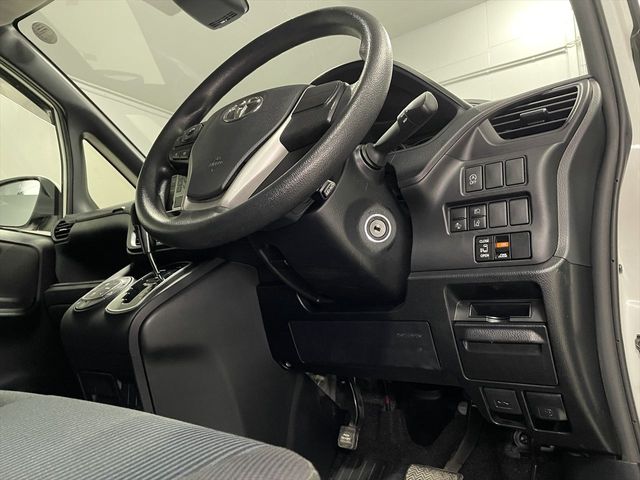 TOYOTA NOAH 2020 Image 31