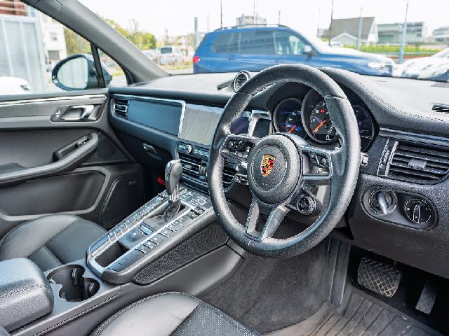PORSCHE MACAN 2020 Image 31