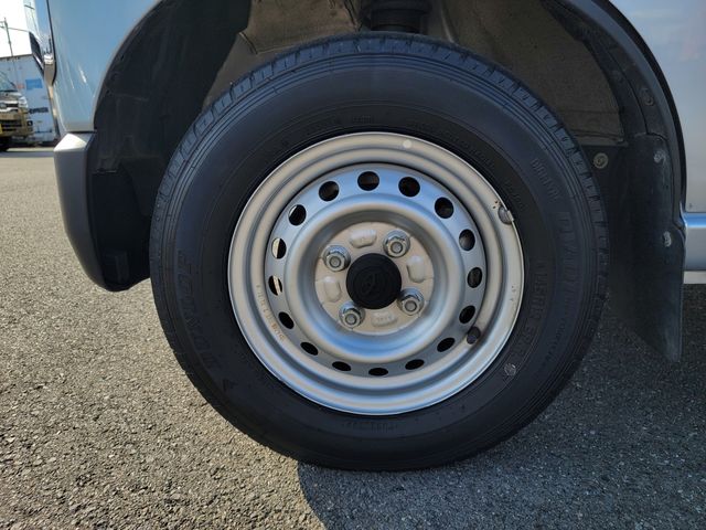 TOYOTA PIXIS VAN 2022 Image 31