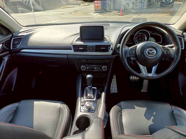 MAZDA AXELA SEDAN 2016 Image 31