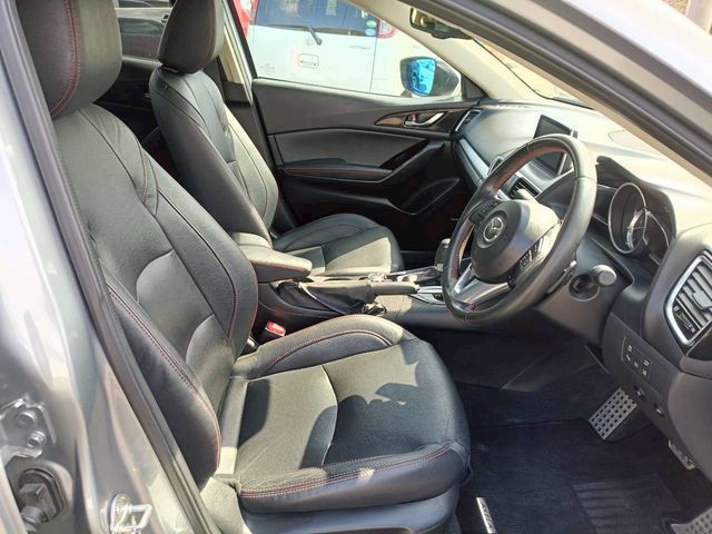 MAZDA AXELA SEDAN 2016 Image 31