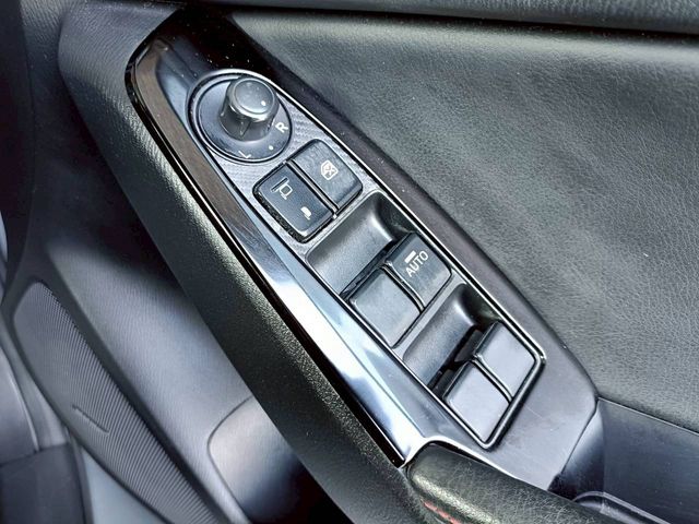 MAZDA AXELA SEDAN 2016 Image 31