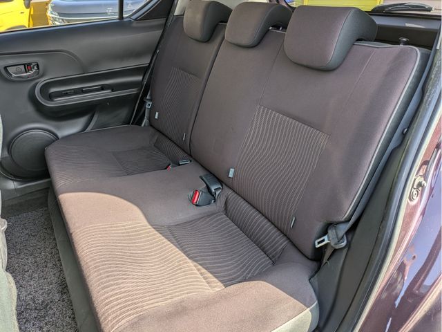 TOYOTA AQUA 2015 Image 31