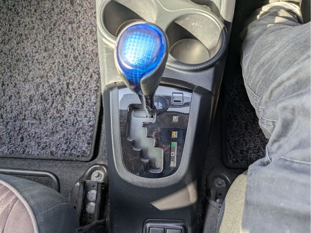 TOYOTA AQUA 2015 Image 31