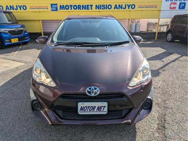 TOYOTA AQUA 2015 Image 31