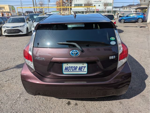 TOYOTA AQUA 2015 Image 31