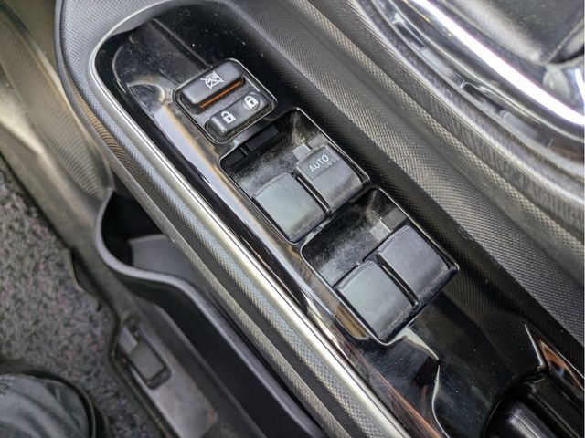 TOYOTA AQUA 2015 Image 31