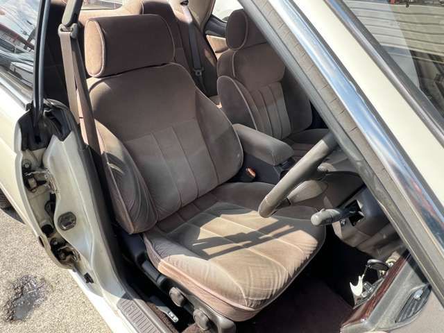 NISSAN LAUREL 1991 Image 31