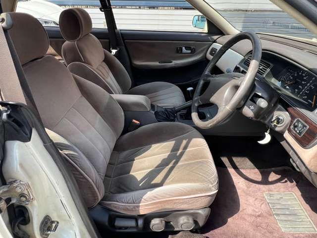 NISSAN LAUREL 1991 Image 31