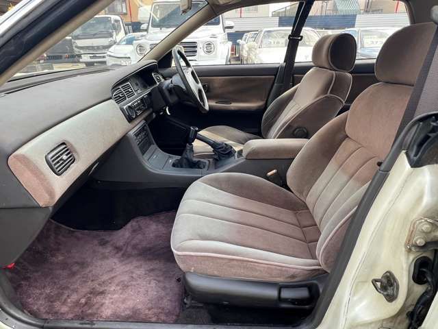 NISSAN LAUREL 1991 Image 31