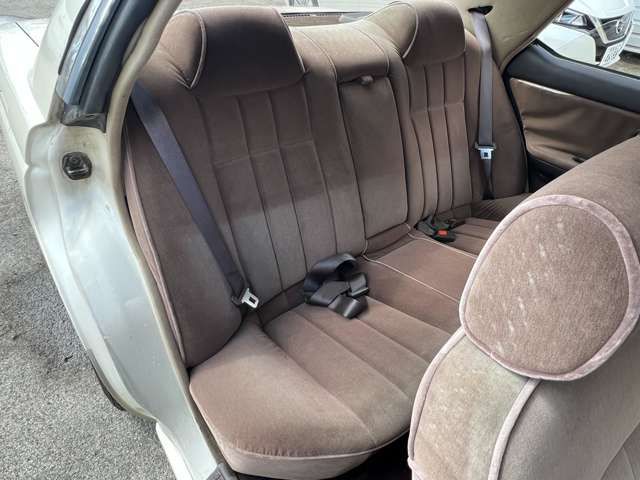 NISSAN LAUREL 1991 Image 31