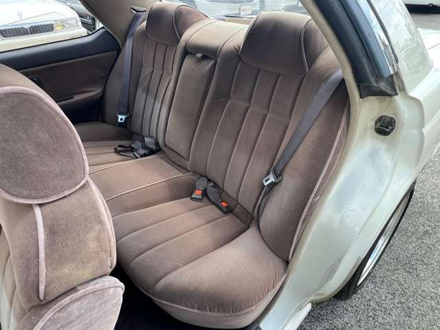 NISSAN LAUREL 1991 Image 31