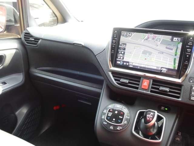 TOYOTA VOXY HYBRID 4WD 2014 Image 31