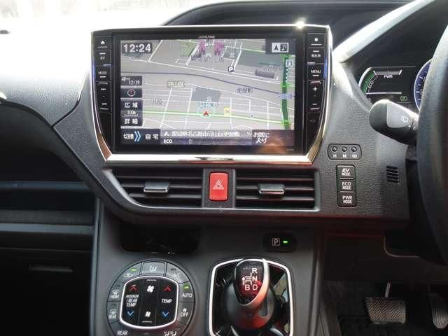 TOYOTA VOXY HYBRID 4WD 2014 Image 31