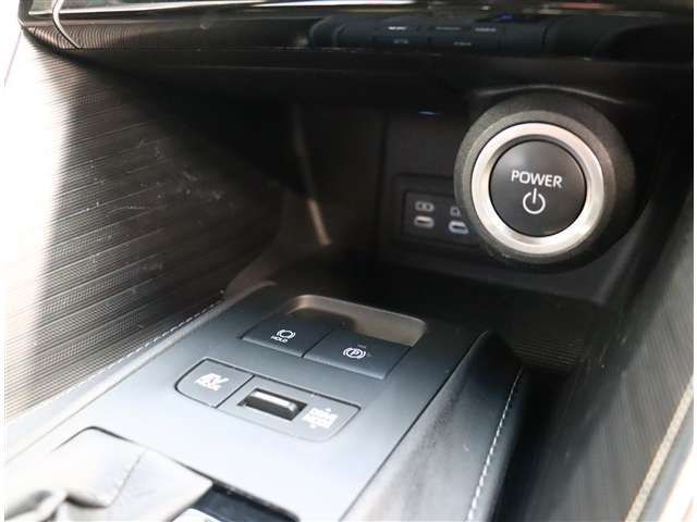 TOYOTA HARRIER 2WD 2023 Image 31