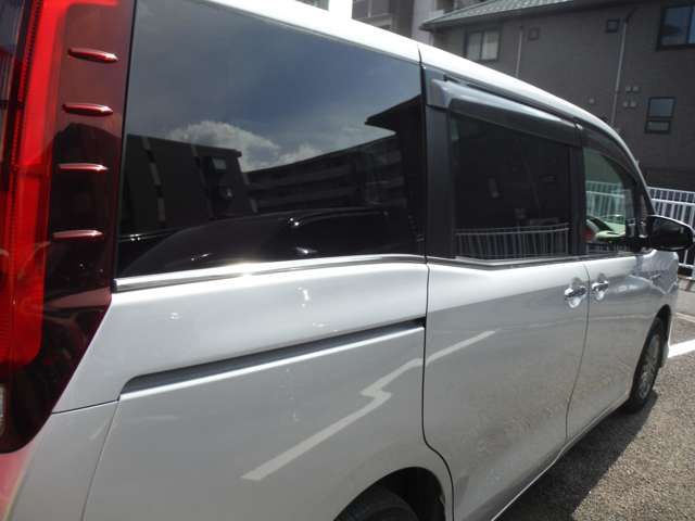 TOYOTA ESQUIRE HYBRID 2017 Image 31