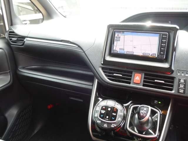 TOYOTA ESQUIRE HYBRID 2017 Image 31