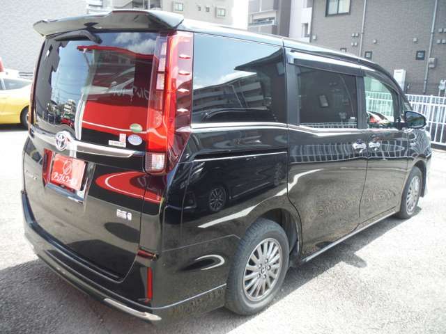 TOYOTA ESQUIRE HYBRID 2016 Image 31