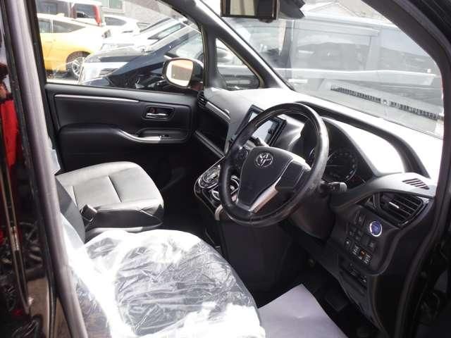 TOYOTA ESQUIRE HYBRID 2016 Image 31