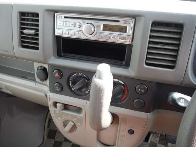 SUZUKI EVERY VAN 2012 Image 31