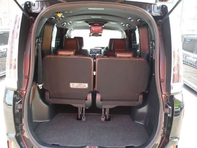 TOYOTA ESQUIRE 2017 Image 31