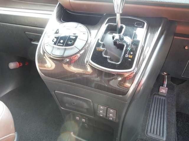 TOYOTA ESQUIRE 2017 Image 31