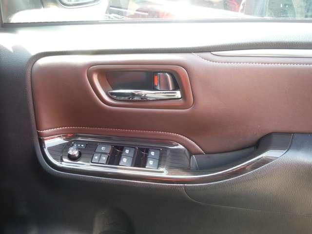 TOYOTA ESQUIRE 2017 Image 31