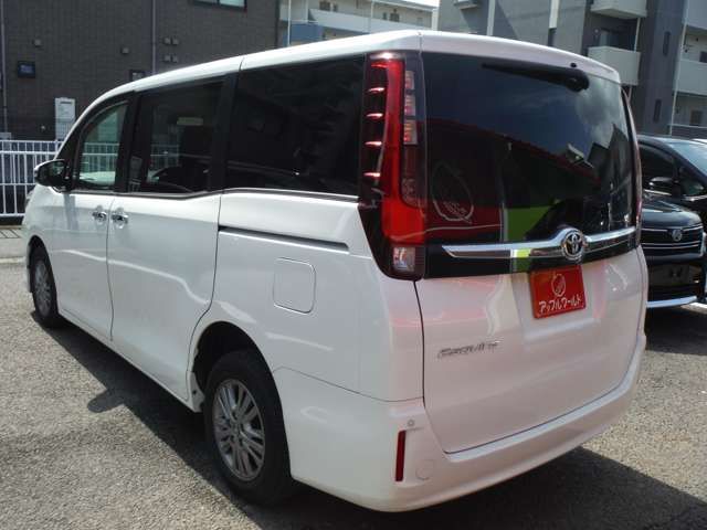 TOYOTA ESQUIRE 4WD 2016 Image 31