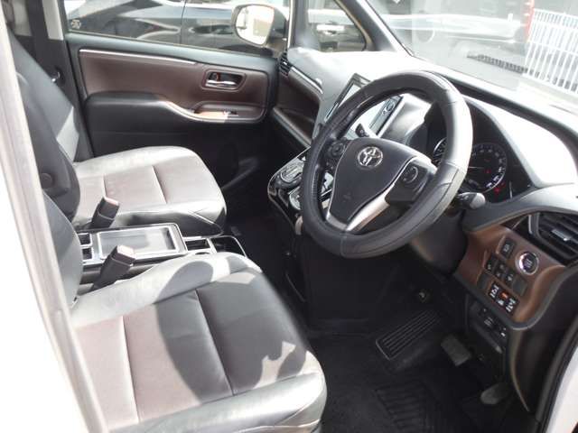 TOYOTA ESQUIRE 4WD 2016 Image 31