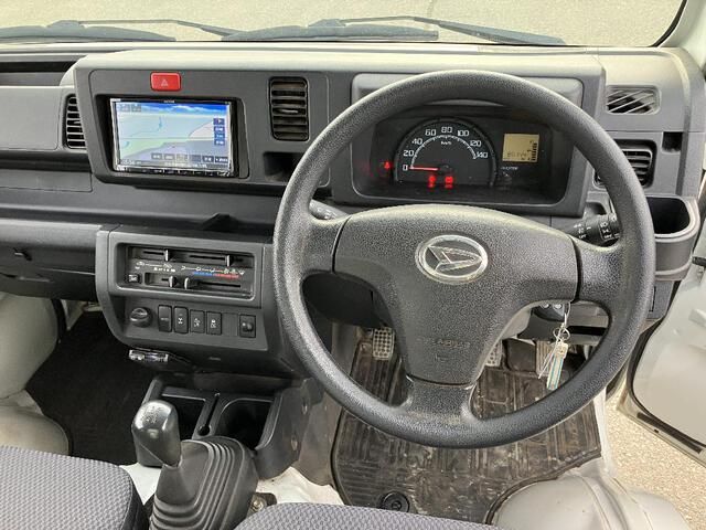 DAIHATSU HIJET TRUCK 4WD 2020 Image 31