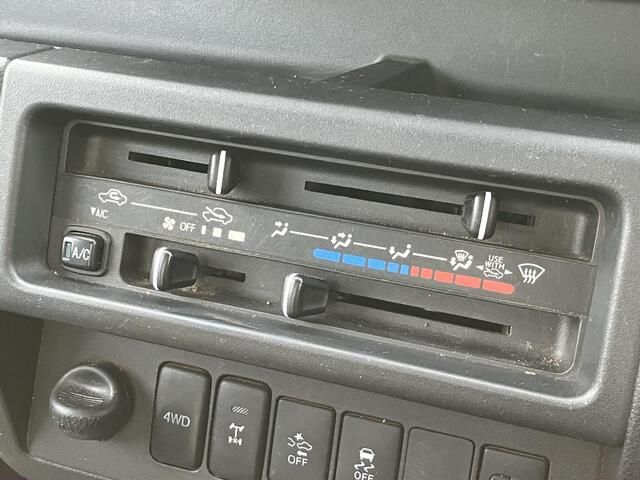 DAIHATSU HIJET TRUCK 4WD 2020 Image 31