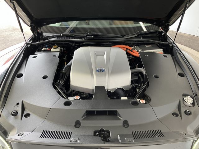 TOYOTA CROWN SEDAN HYBRID 2022 Image 31