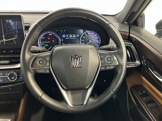 TOYOTA CROWN SEDAN HYBRID 2022 Image 31