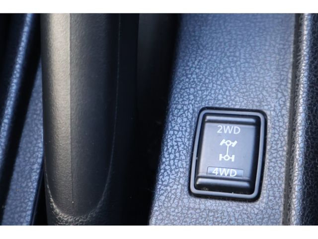 NISSAN NOTE 4WD 2014 Image 31