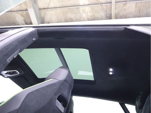 LAMBORGHINI URUS 2024 Image 31