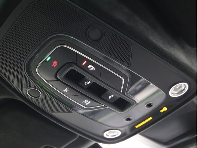 LAMBORGHINI URUS 2024 Image 31