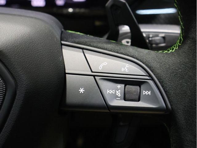 LAMBORGHINI URUS 2024 Image 31