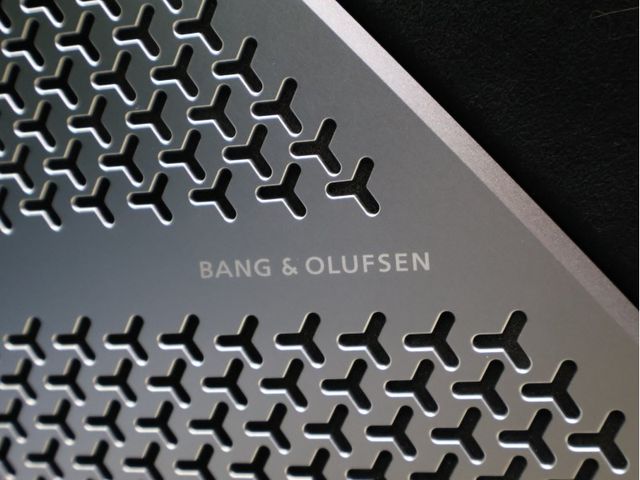 LAMBORGHINI URUS 2024 Image 31