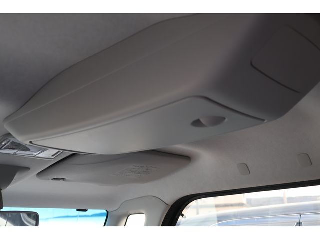 DAIHATSU TANTO CUSTOM 4WD 2017 Image 31