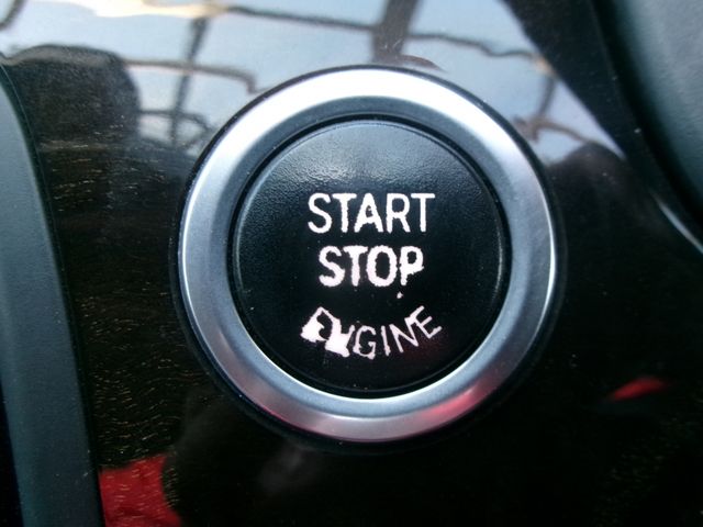 BMW 5SERIES SEDAN 2010 Image 31